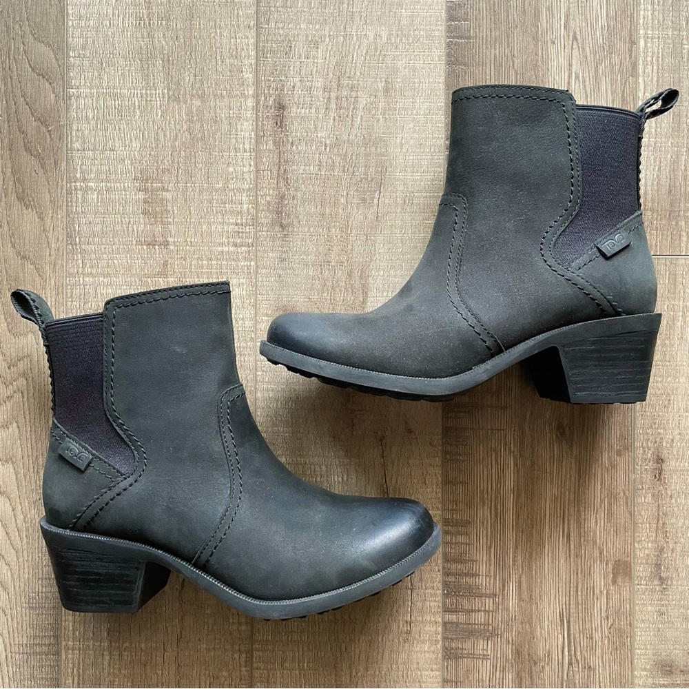 teva ankle booties